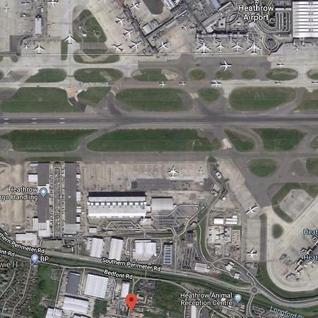 Heathrow Ensuite Rooms- Auto Check In ลอนดอน ภายนอก รูปภาพ